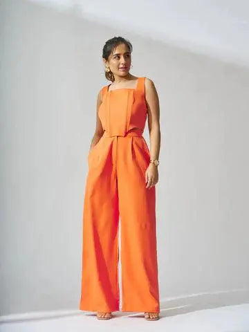 Top-Trends-in-Women-s-Tops-From-Designer-to-Casual Risate