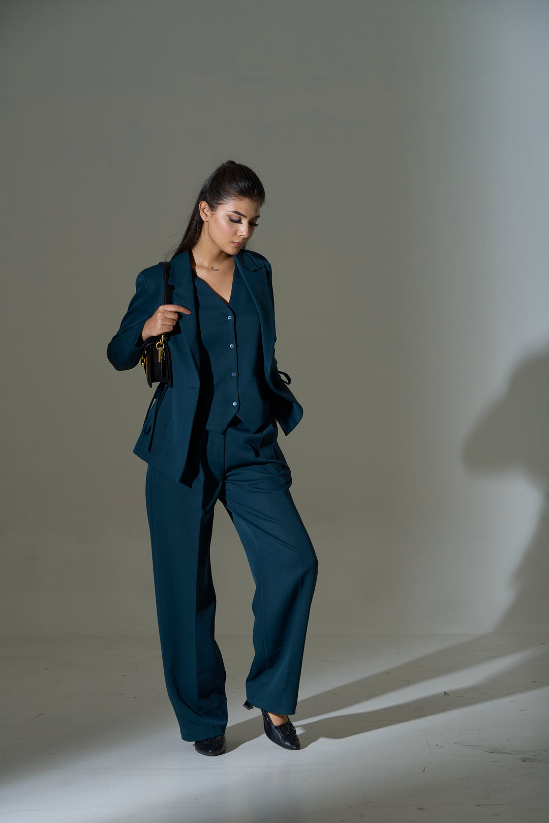Model wearing 3 piece set(Blazer, Waist coat and Pants)
