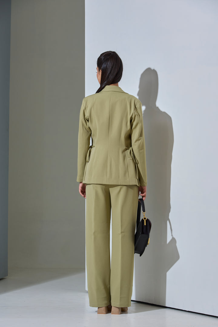 Model wearing 3 piece set(Blazer, Waist coat and Pants)
