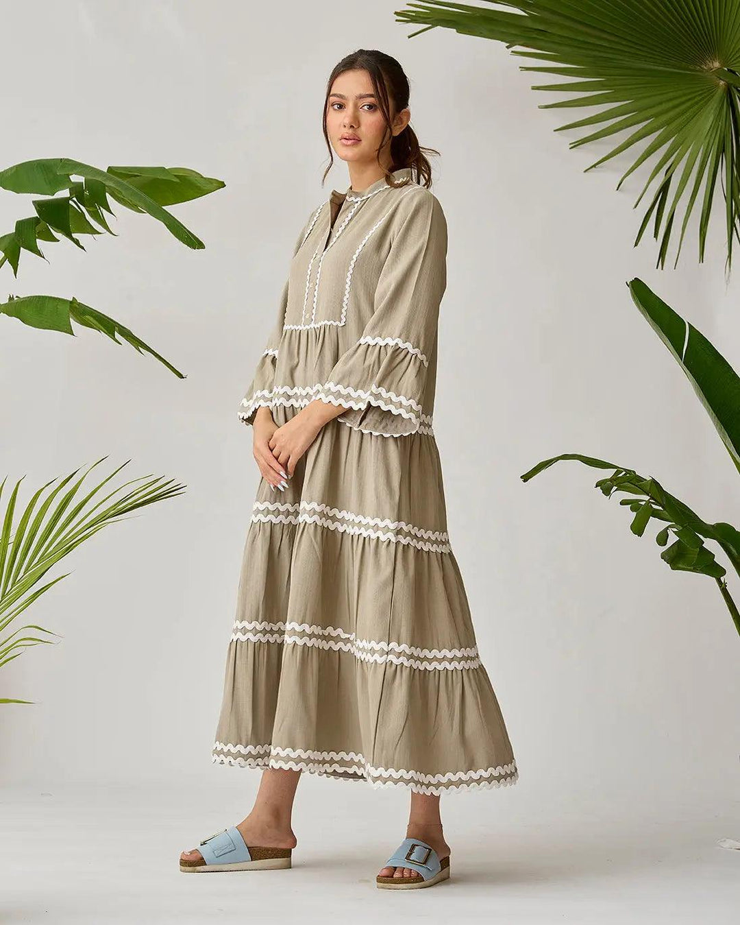 3 Layered Lace Midi Dress - Risate