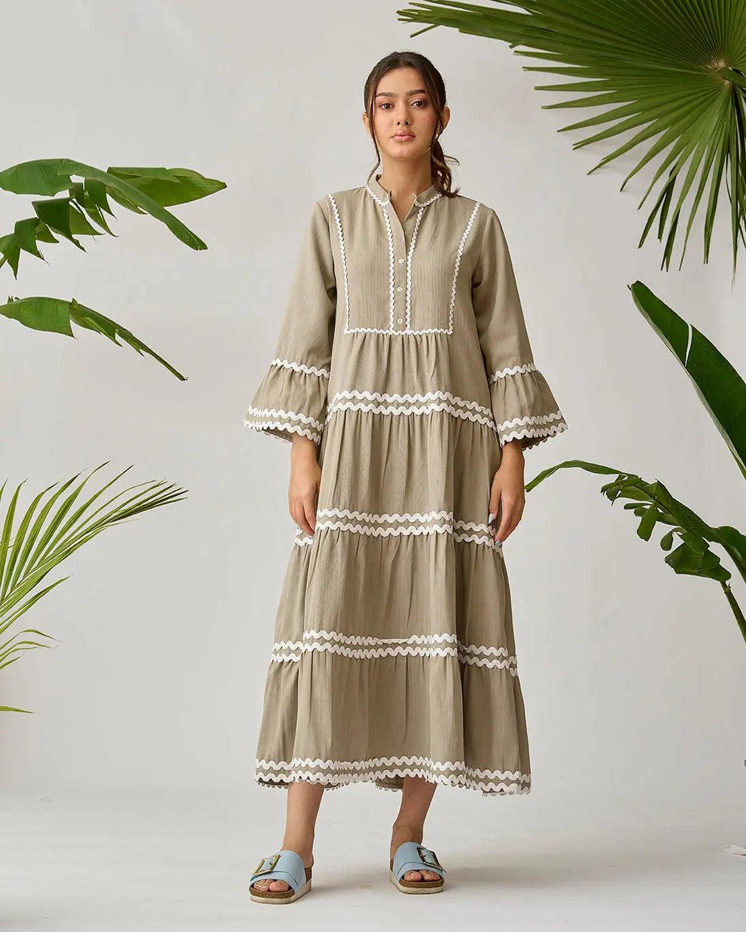 3 Layered Lace Midi Dress - Risate