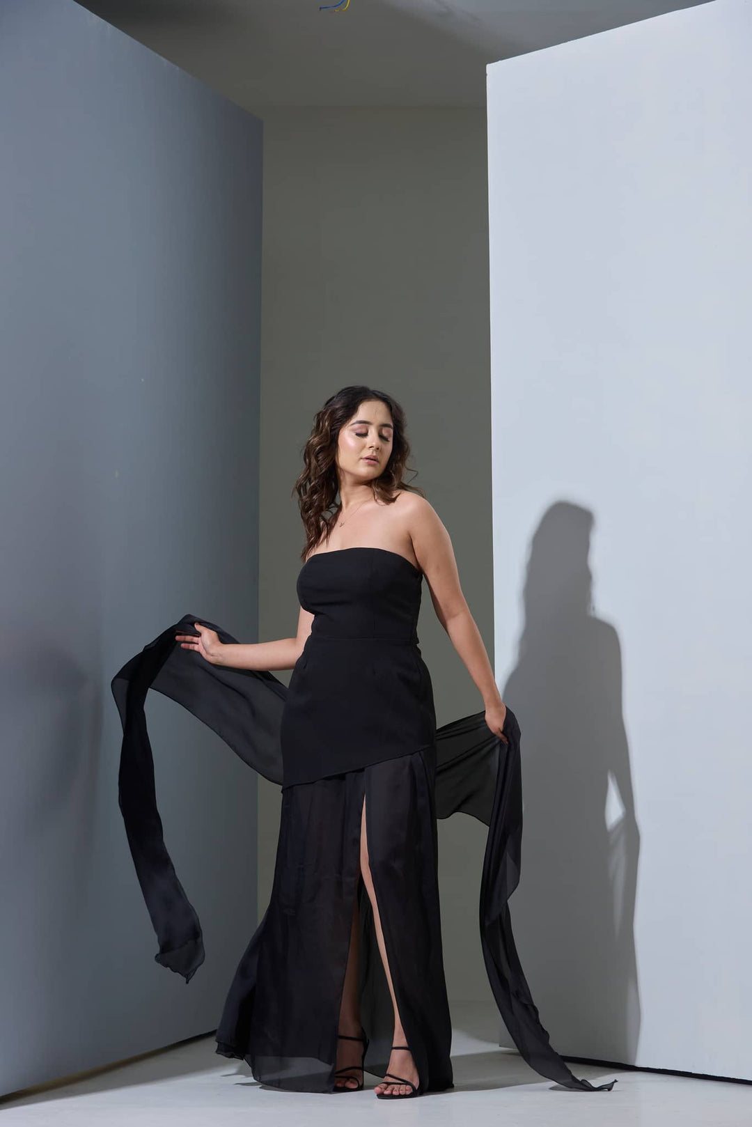 Black Strapless Evening Dress With Stole - Risate
