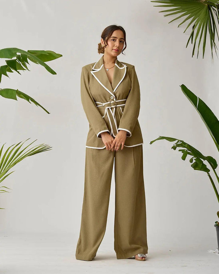 Borderline Elegance Blazer - Risate