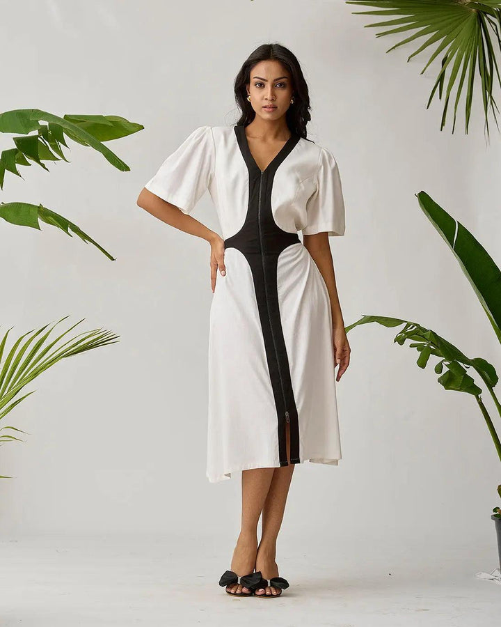 Chic Harmony Two Tone Midi Dress - Risate