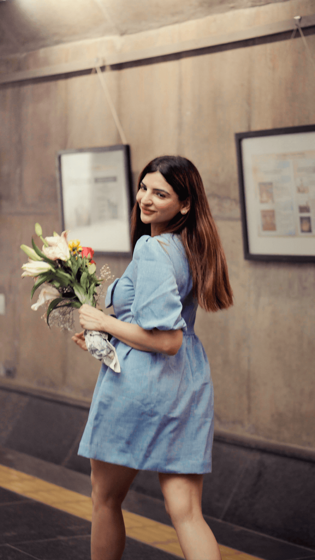 Mini Dress With Puff Sleeves and Bow Detail - Risate