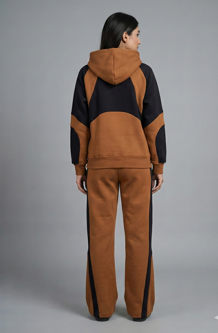 The Kinetic Monochrome Set - Tan and Navy