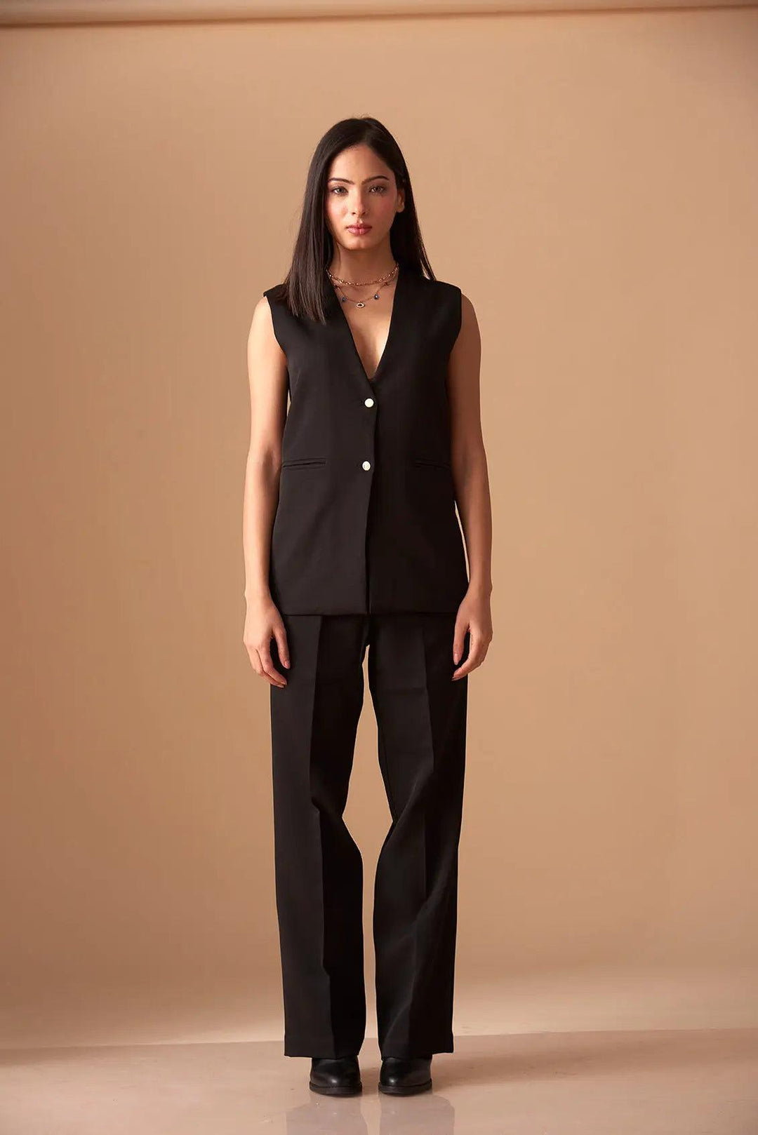 Sharp Blazer Vest with Straight fit Pants - Risate