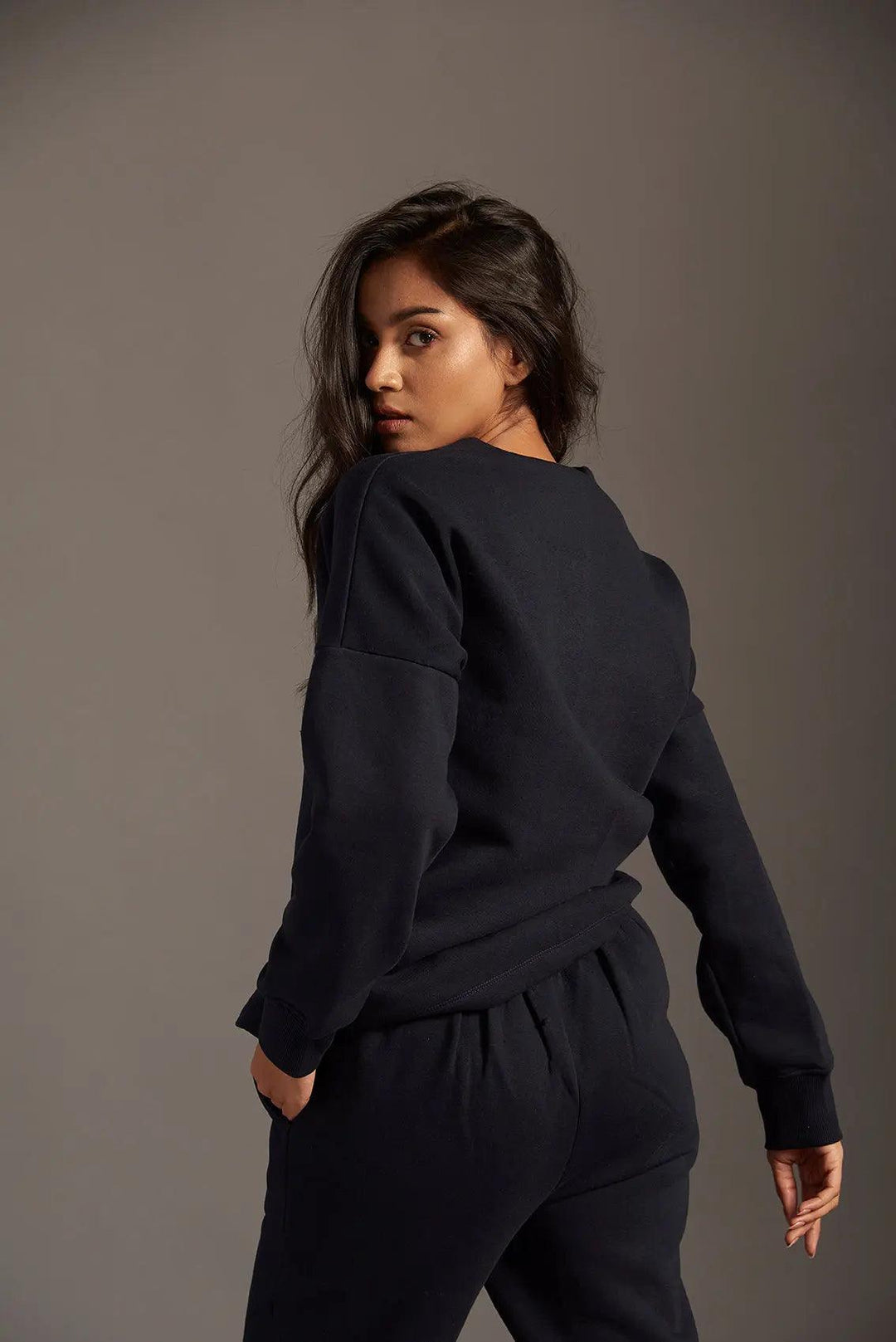 Tarka Cardigan Style Sweatshirt - Risate