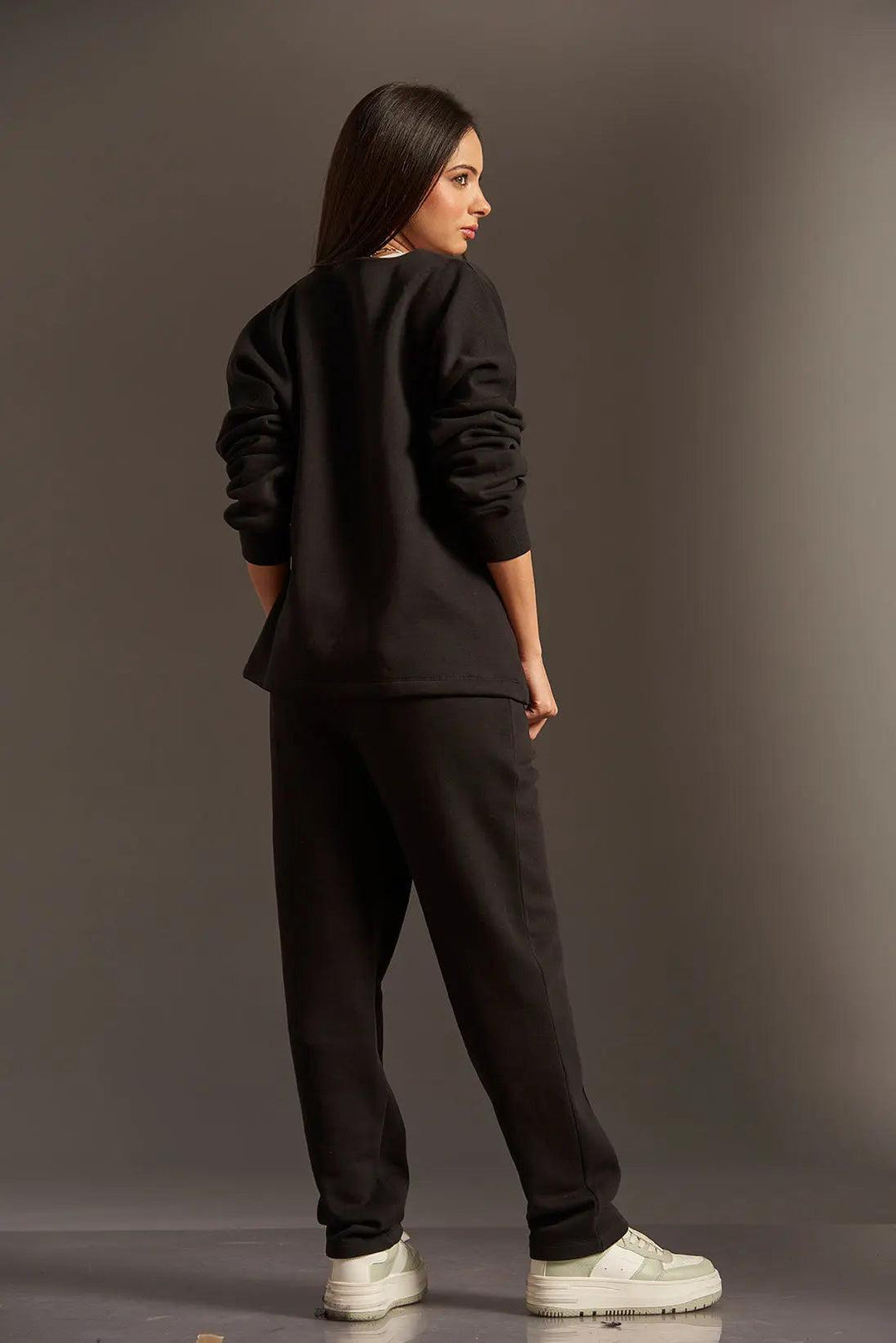 Tarka Cardigan Style Sweatshirt - Risate