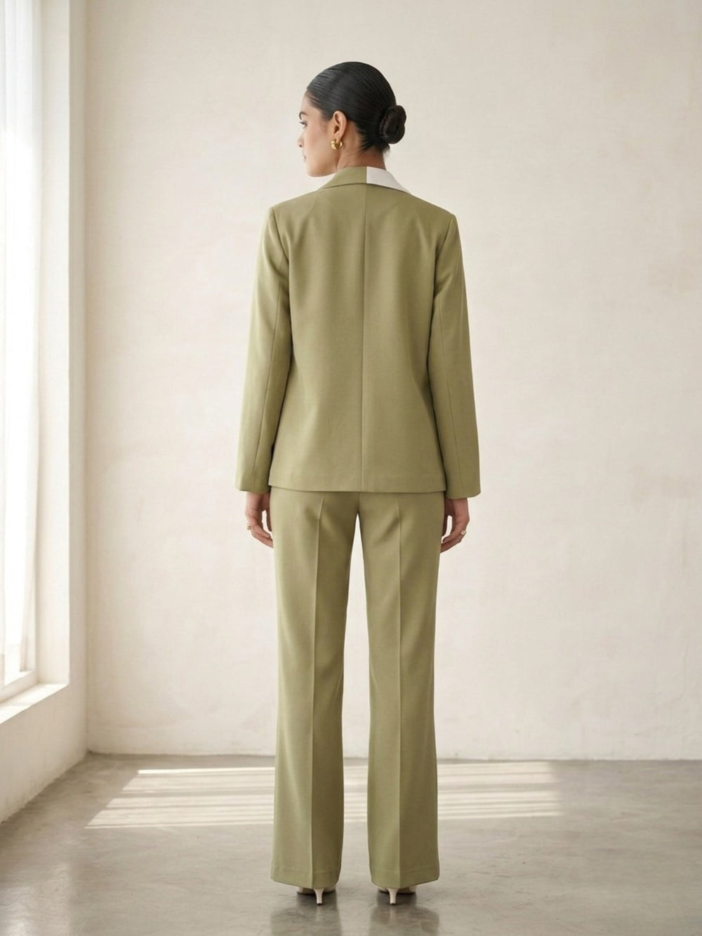 The Althea Contrast Trim Blazer Set – Light Olive & Ivory - Risate