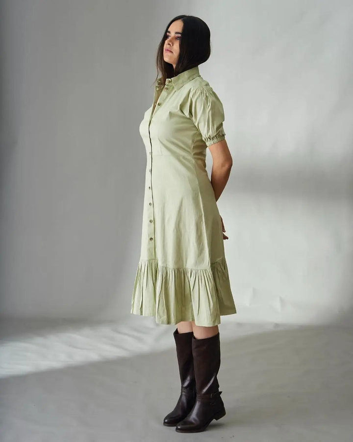 Risate button down shirt midi dress in light green with ruffled hem and short sleeves