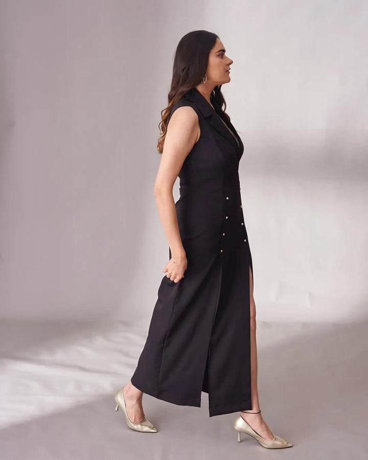 Risate Caroline wrap dress for women in black featuring a stylish slit and button details