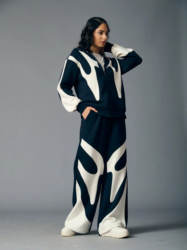 Risate chic streetwear set for women with stylish black and white abstract design