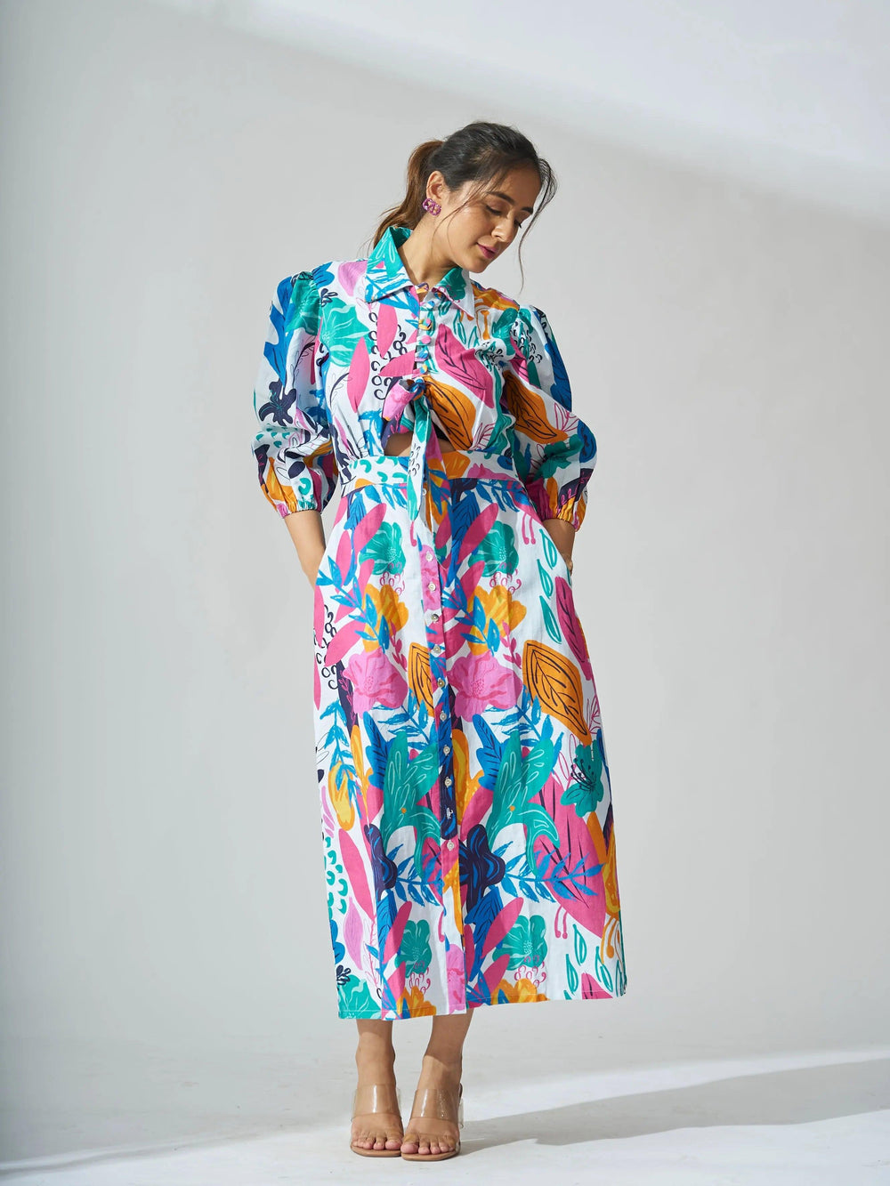 Risate coral reef print linen midi dress featuring vibrant tropical patterns and a stylish collar
