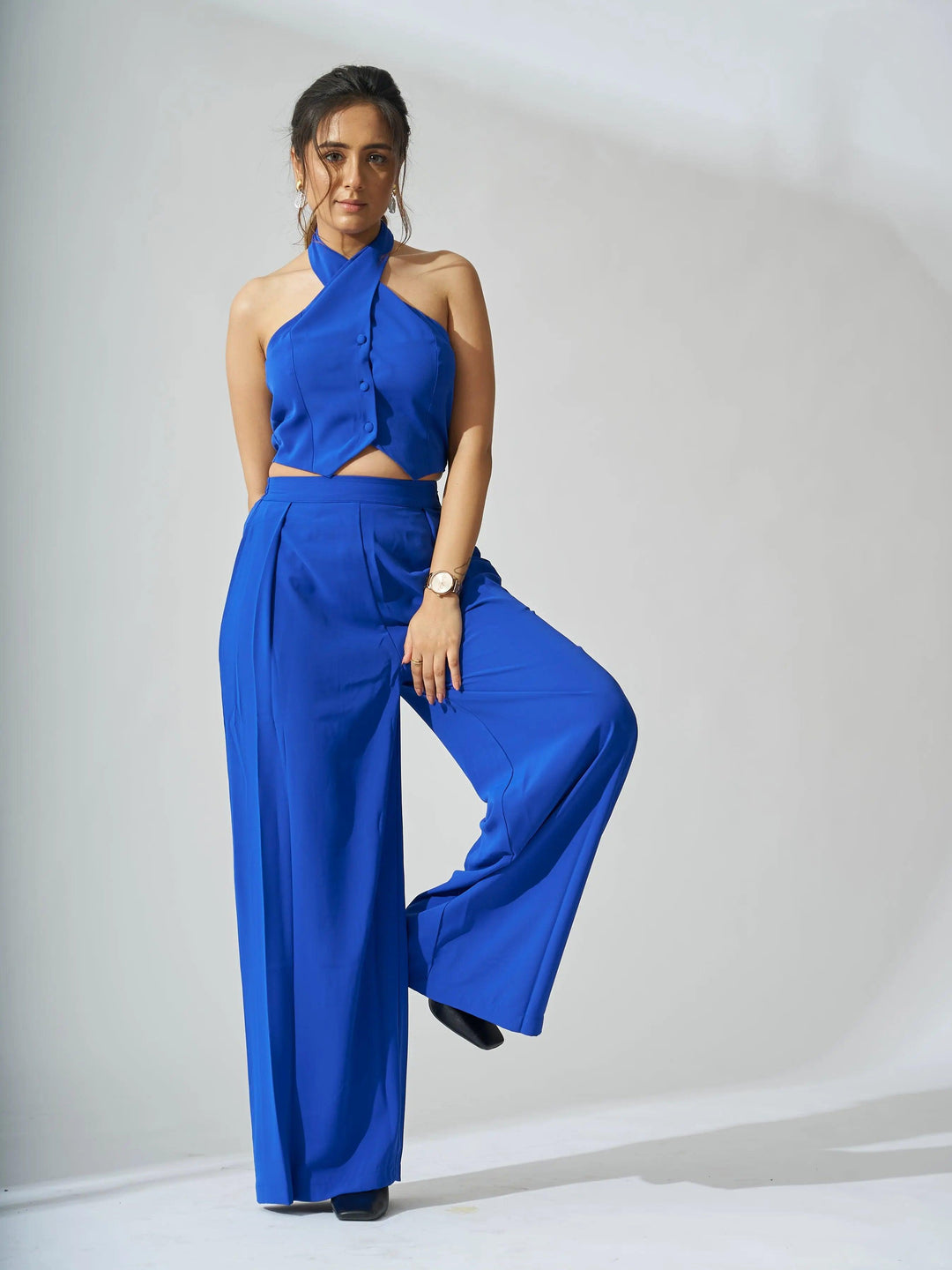 Risate cross neck cropped waistcoat set in blue with stylish wide-leg trousers