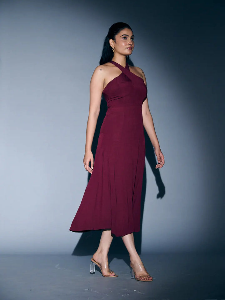 Elegant Risate crossneck crepe maxi dress in burgundy, perfect for formal events and special occasions