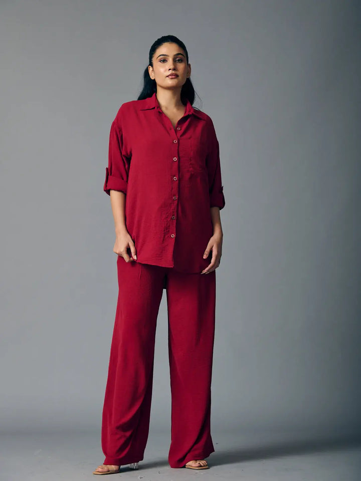 Elegant Risate latte shirt and flared pants set in burgundy for a stylish look