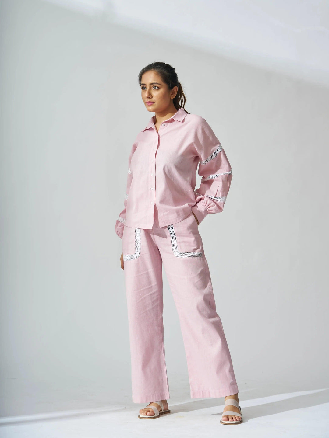 Risate linen blend shirt and pants set for women in pink with a relaxed fit and stylish design