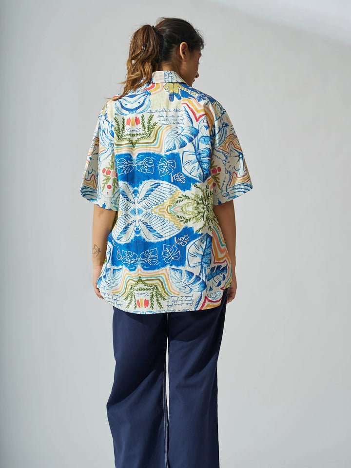 Risate oversized cotton poplin shirt for women with vibrant floral pattern and comfortable fit