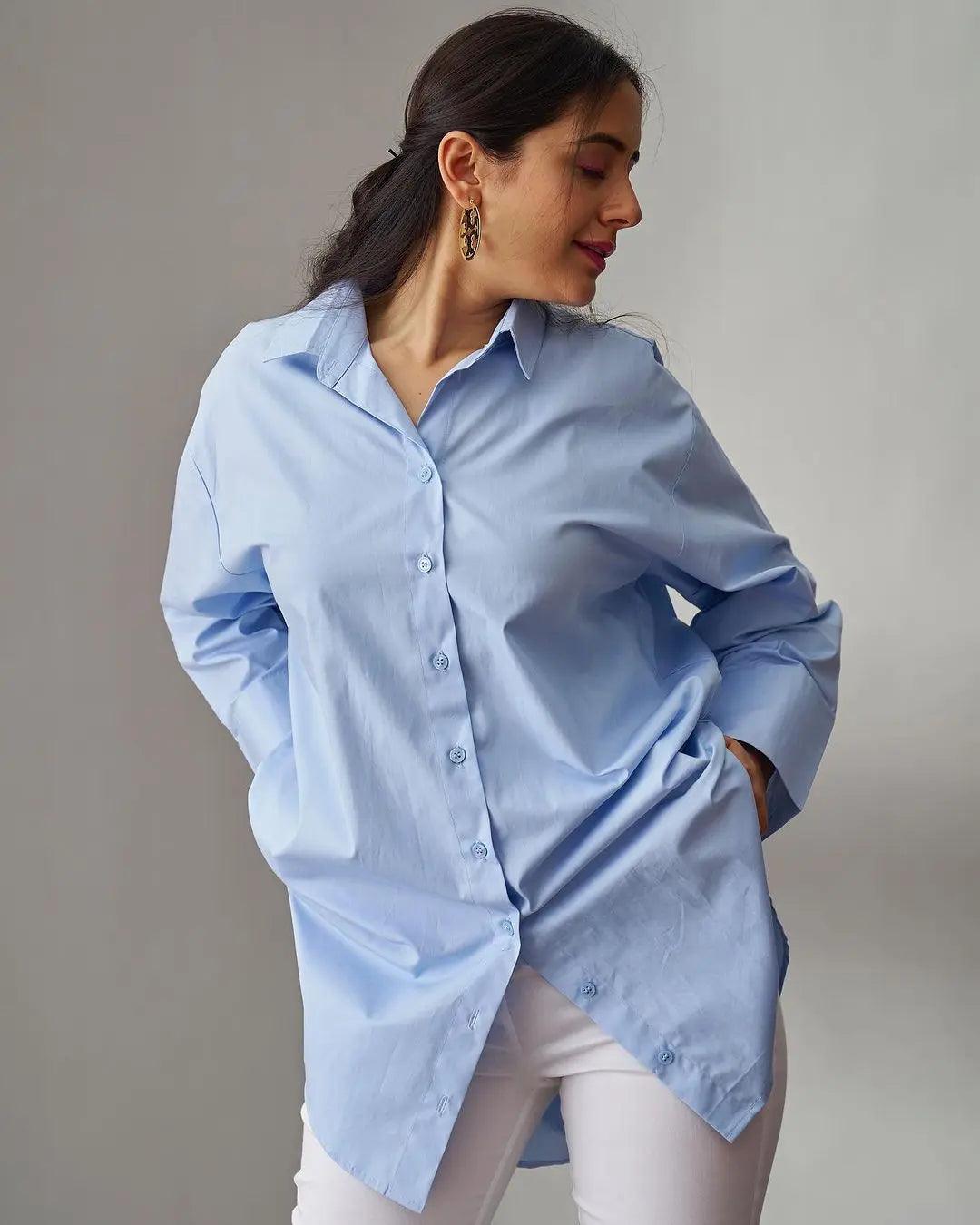 Risate oversized poplin shirt for women in light blue with button details and relaxed fit