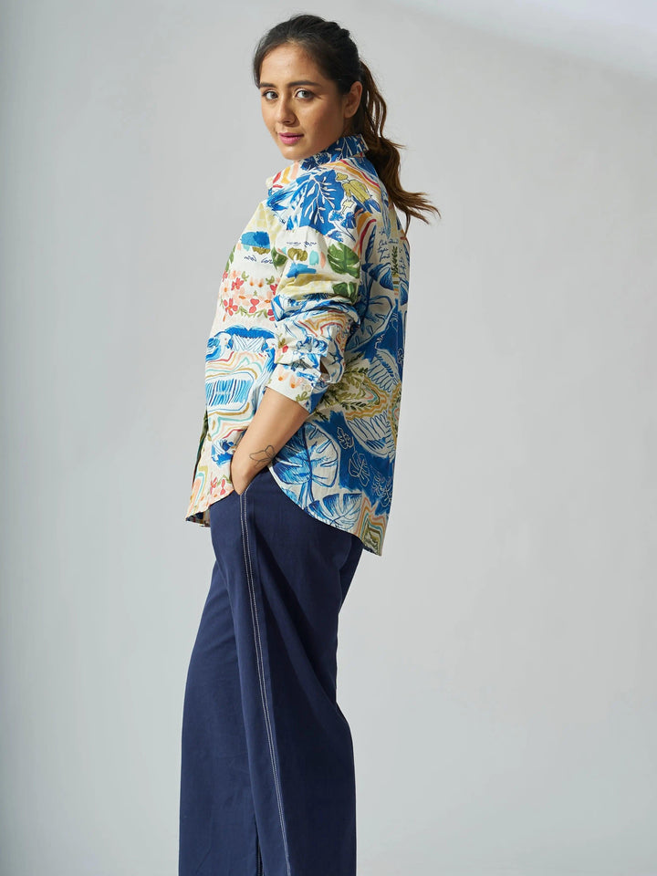 Risate personage print cotton shirt for women in vibrant colors with floral patterns