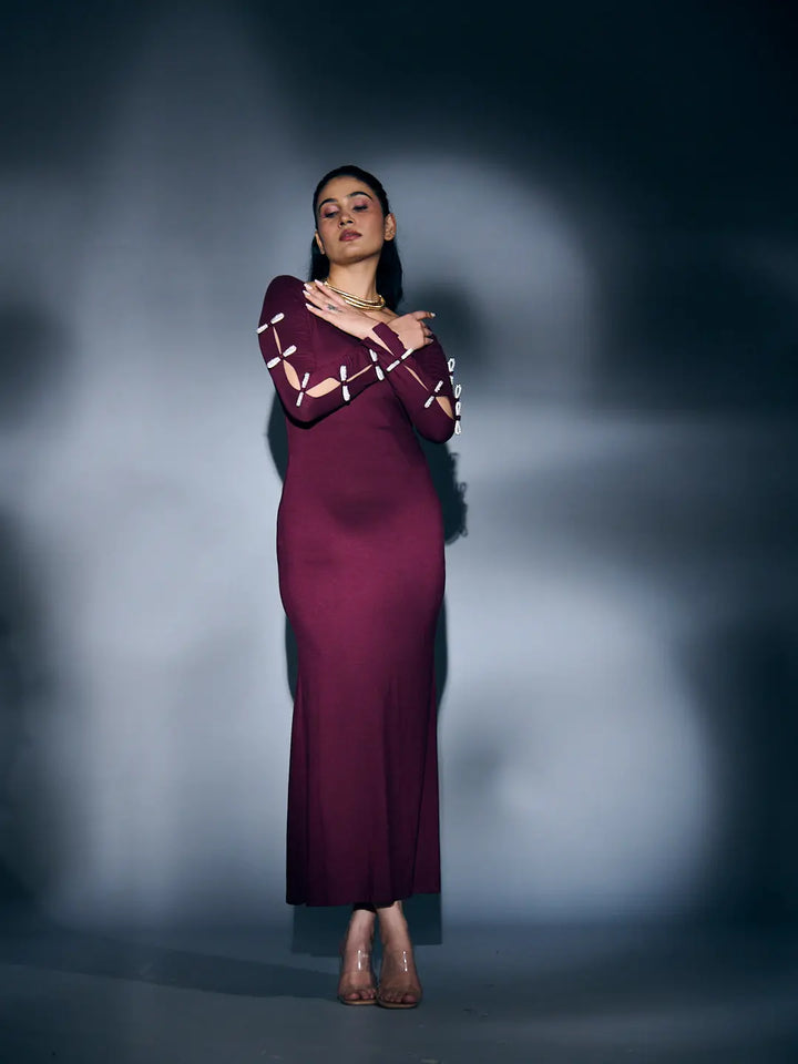 Elegant Risate rhinestone sleeve maxi dress in burgundy with stylish long sleeves for sophisticated occasions