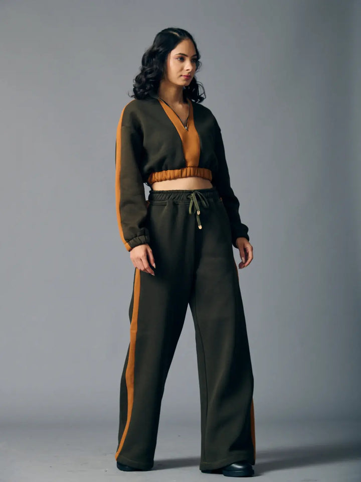 Risate urban chill set for women in olive green with contrasting orange details, perfect for casual outings