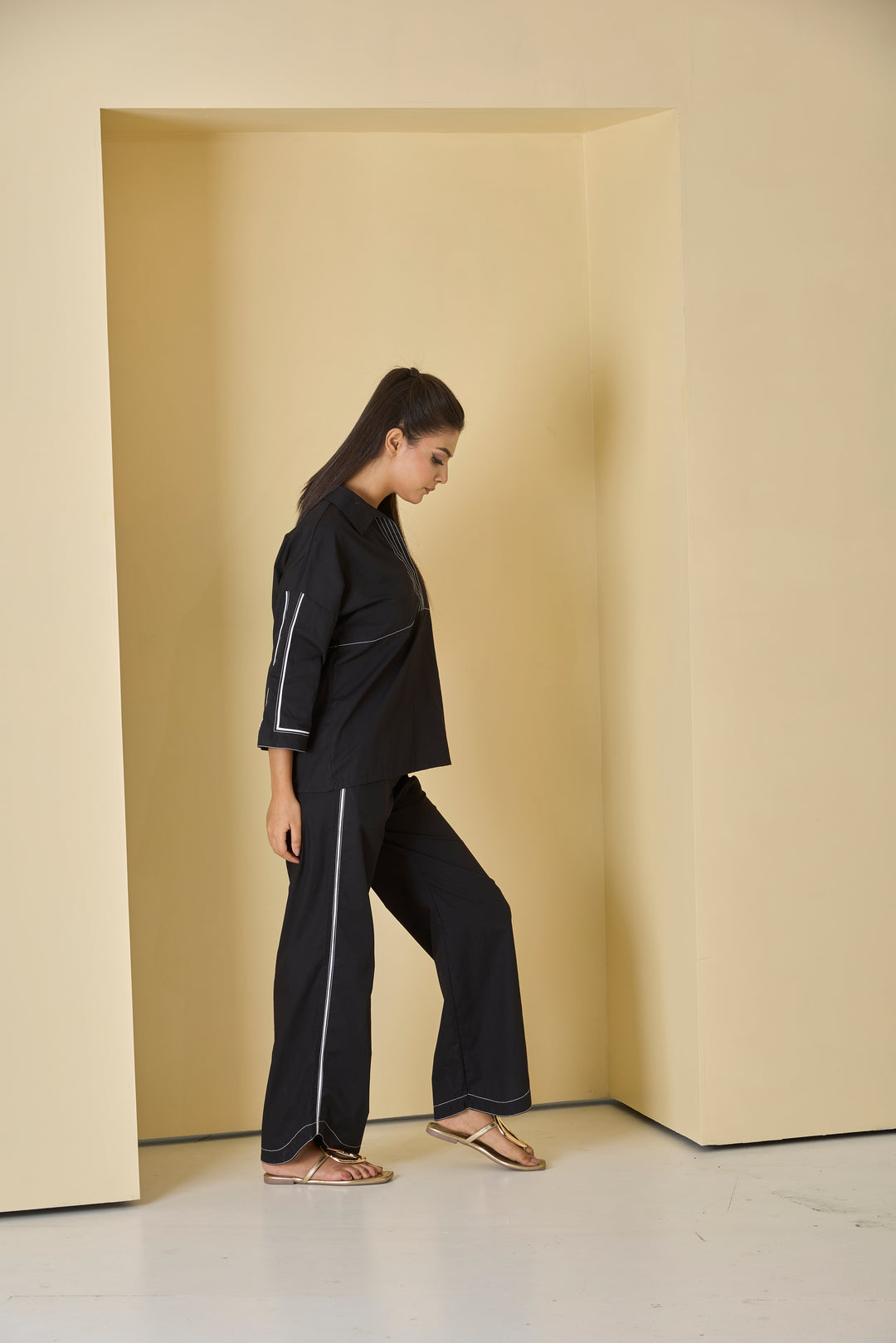 Risate women's black piped western set featuring loose blouse and wide-leg pants