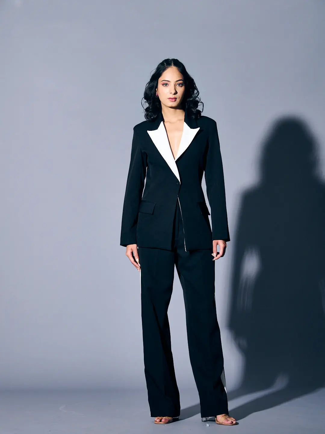 Risate women's blazer suit set in black and white, featuring a tailored fit and elegant design
