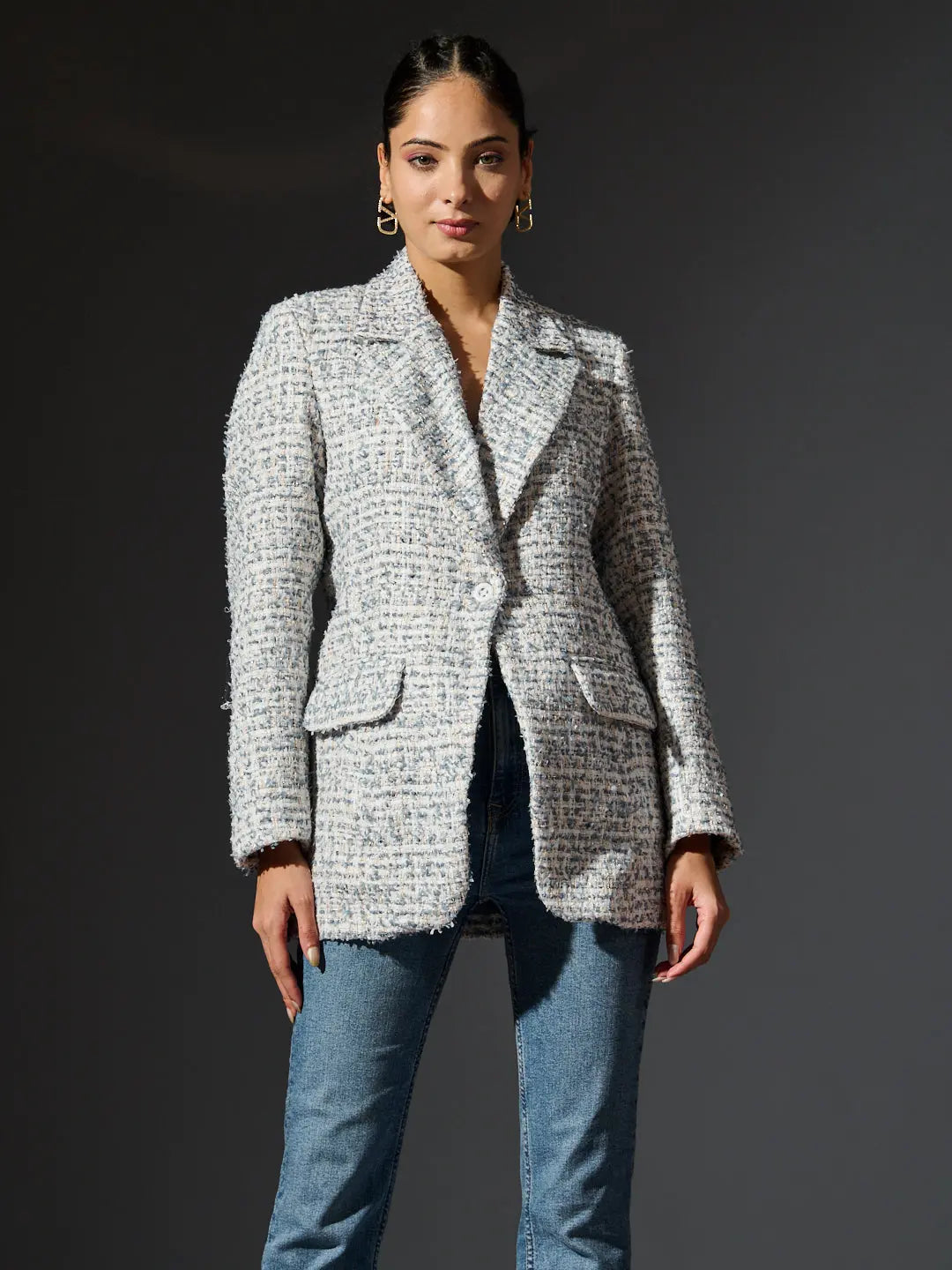 Risate women's British tweed blazer in light gray with textured fabric and classic fit