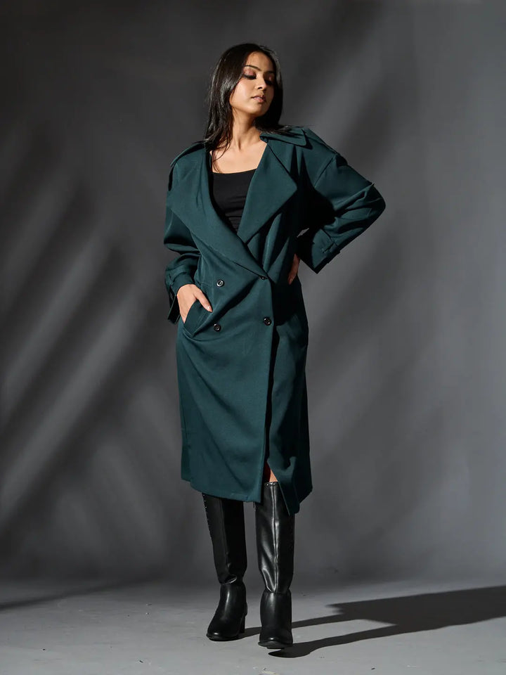 Risate women's classic trench coat in deep green with a stylish double-breasted design and side slits