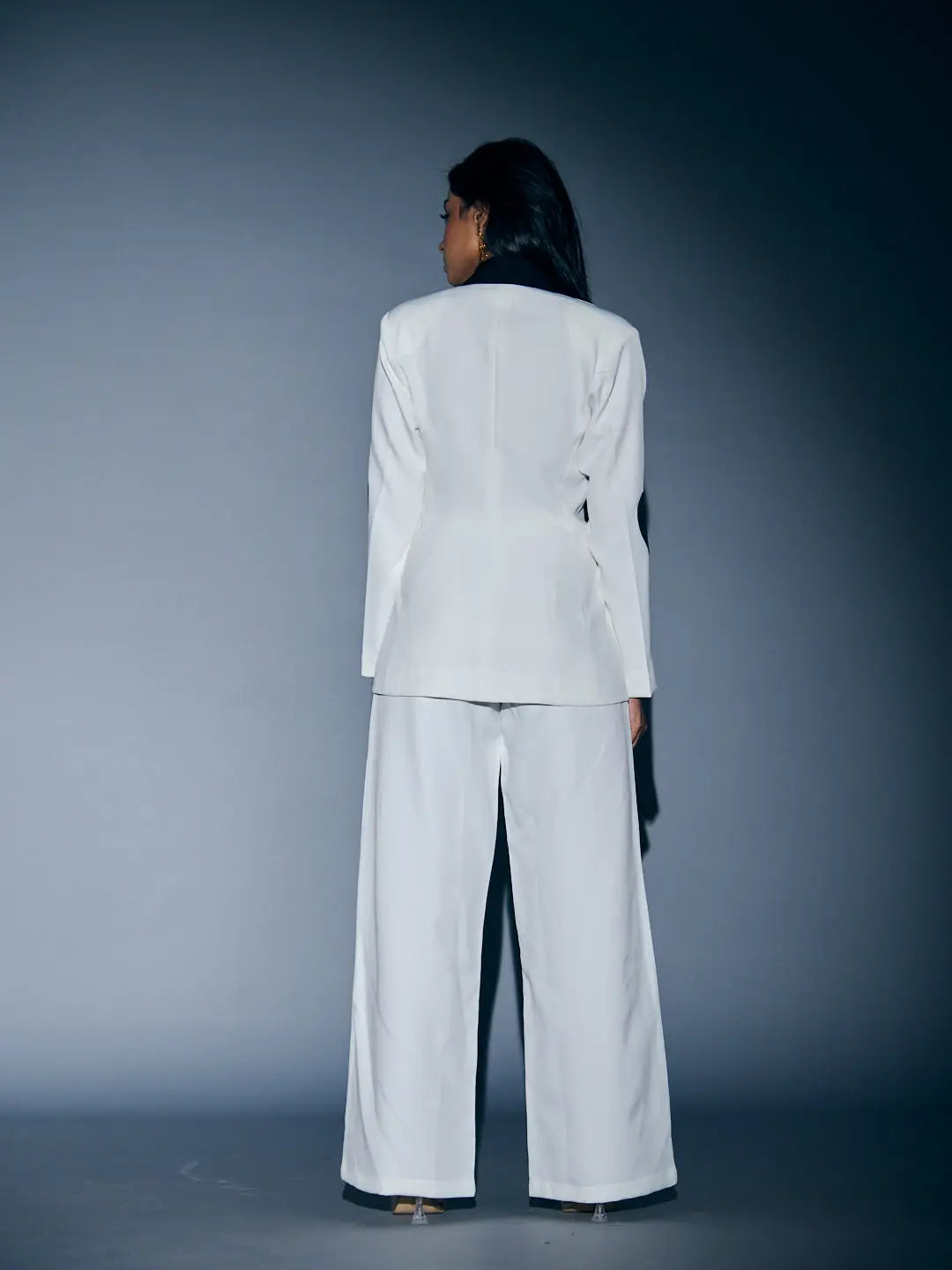 Risate women's heart patch pants suit in white with a chic back view for a stylish look