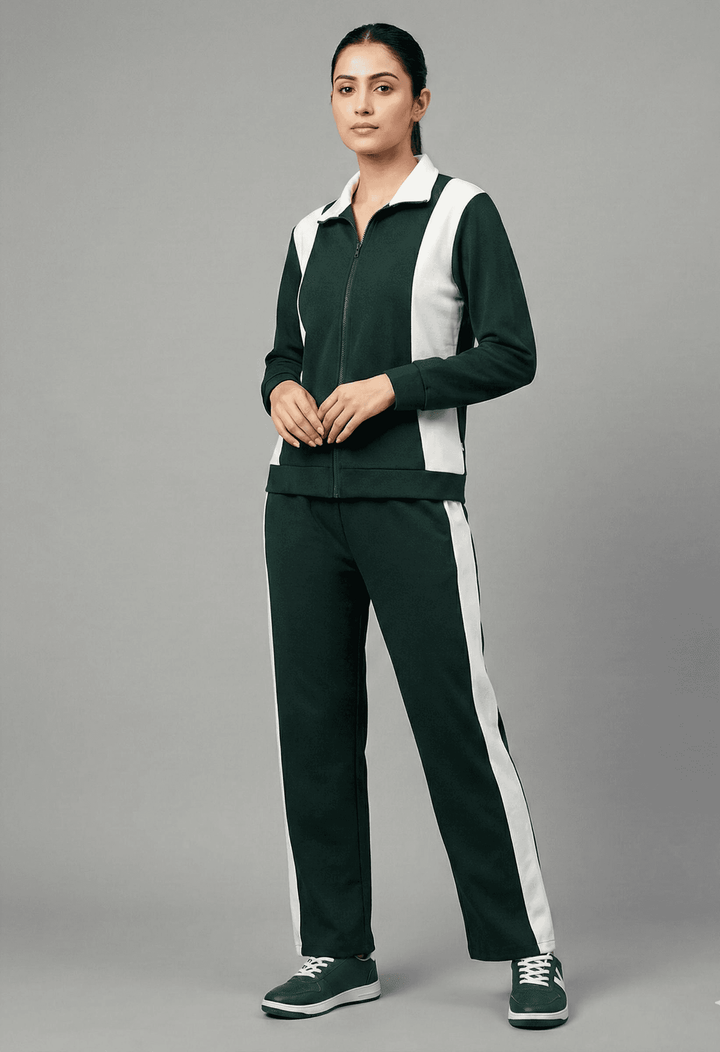 Risate women's tracksuit set in green with white side stripes and zip-up jacket for comfort and style